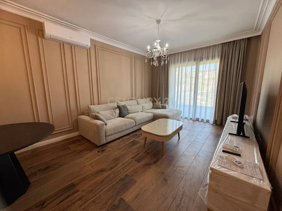Tirane, jepet me qera apartament 2+1 Kati 1, 104 m² 1.200 € (Spitali Veterinar)