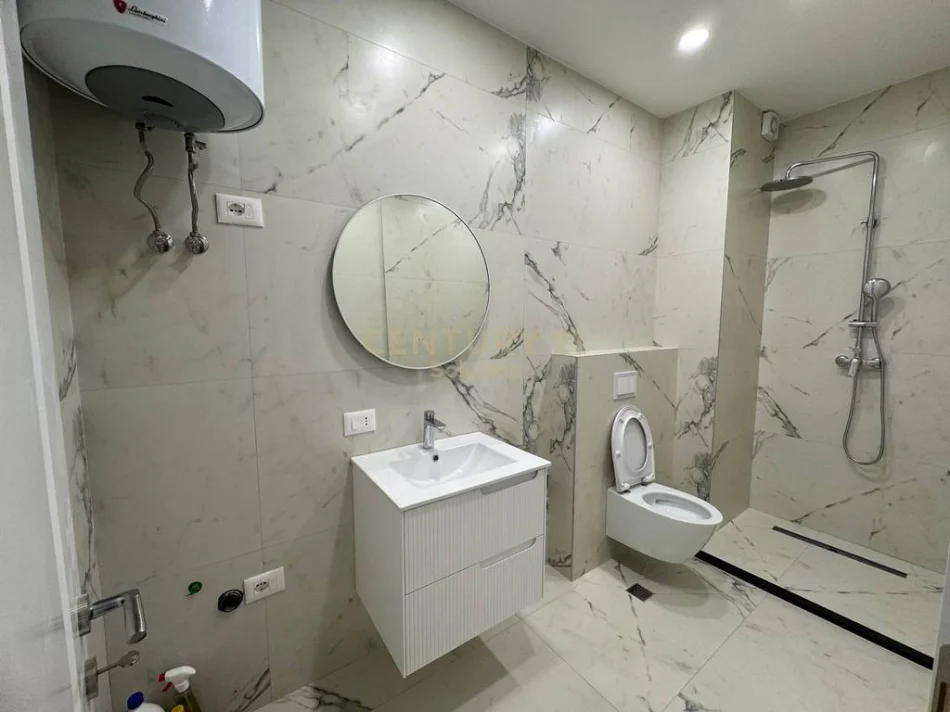 Tirane, jepet me qera apartament 2+1 Kati 1, 104 m² 1.200 € (Spitali Veterinar)