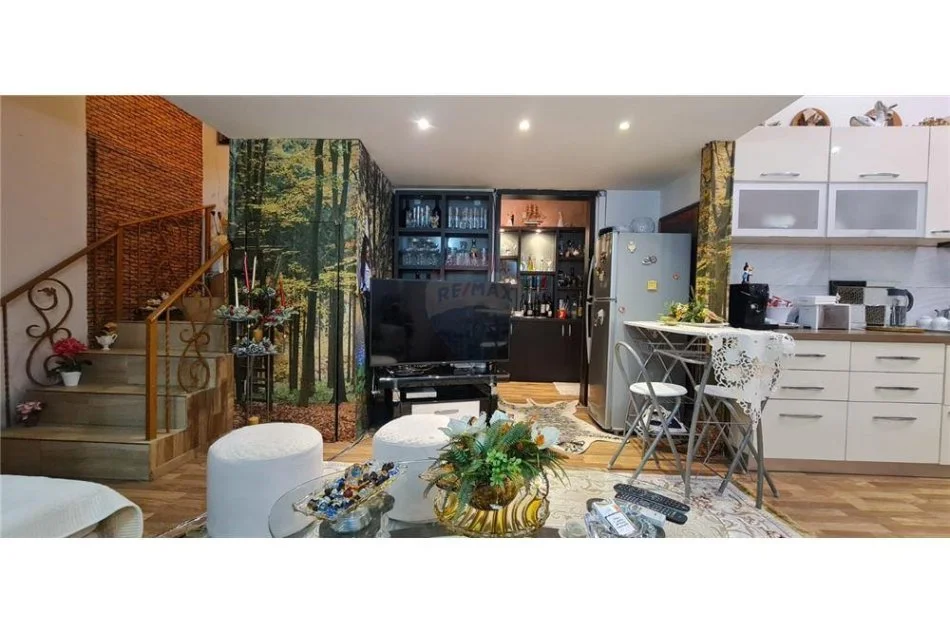 Tirane, jepet me qera apartament 2+1 , 78 m² 650 € (Rruga Eduart Mano-Kopeshti Zoologjik)