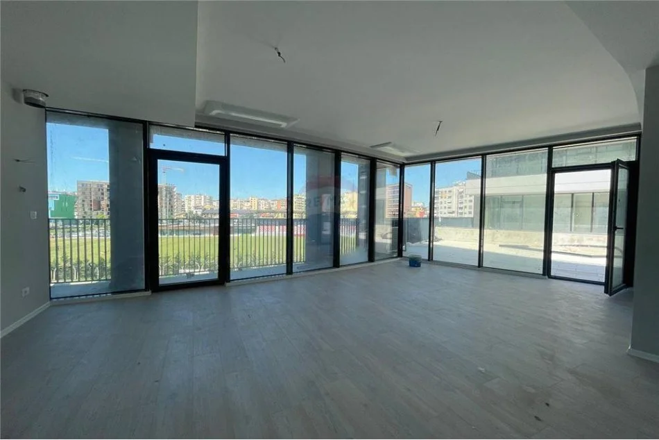 Tirane, jepet me qera apartament Kati 1, 124 m² 1,500 € 