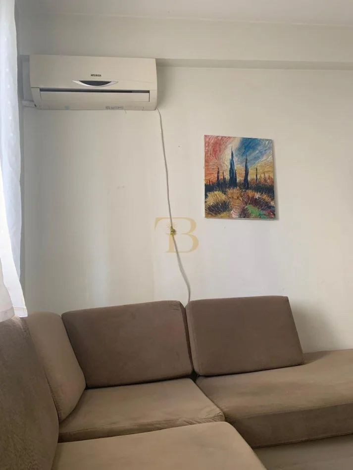 Tirane, jepet me qera apartament 1+1 Kati 3, 65 m² 600 € 