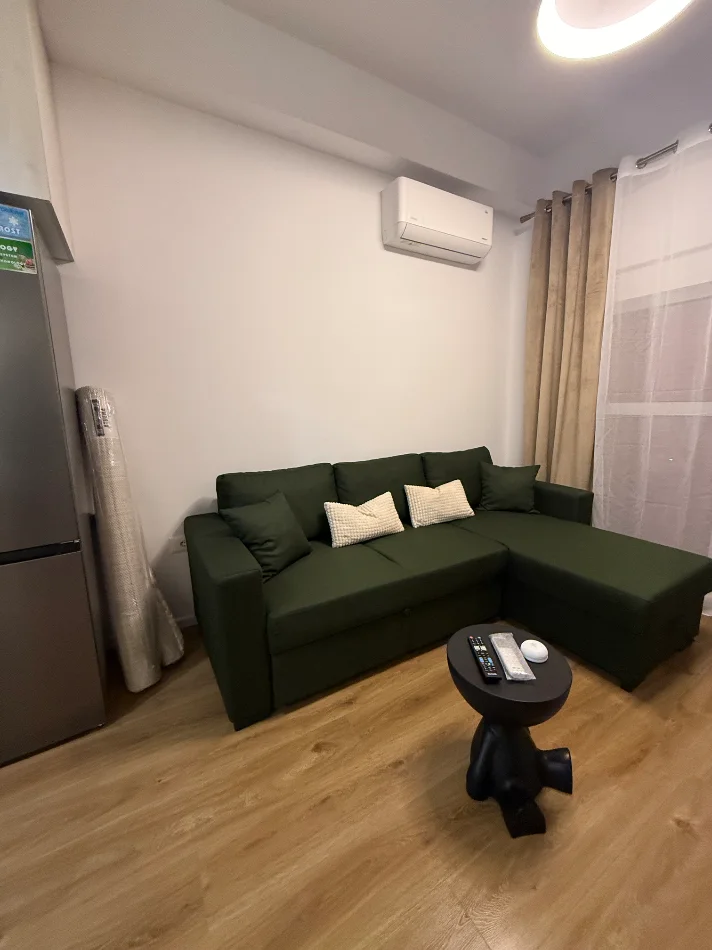 Tirane, jepet me qera apartament Kati 3, 50 m²  450 mije leke.  (Mangalem 21)