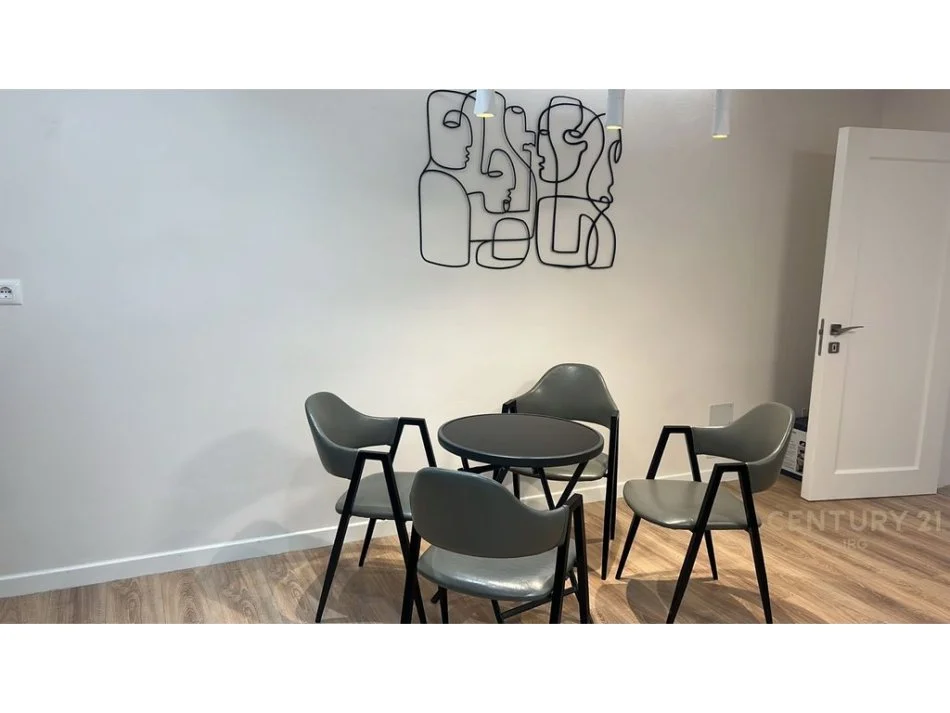 Tirane, jepet me qera apartament 2+1 Kati 0, 95 m² 1.000 € 