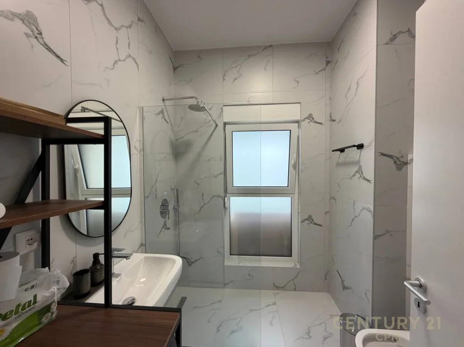 Tirane, shes apartament 1+1+Aneks+Ballkon Kati 7, 60 m² 115.000 € (Kadiu)