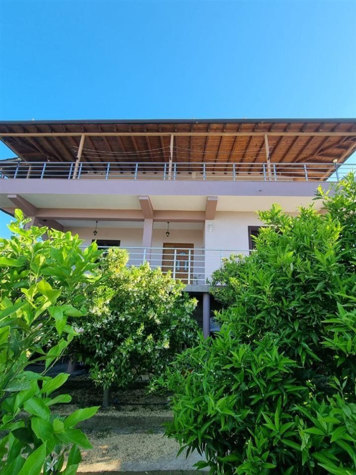 Kurbin, shitet nga Pronari, pa-komision Vile 2 Katshe , 270 m² 160.000 € (Lagje Nr 2 shpia private, Lac)