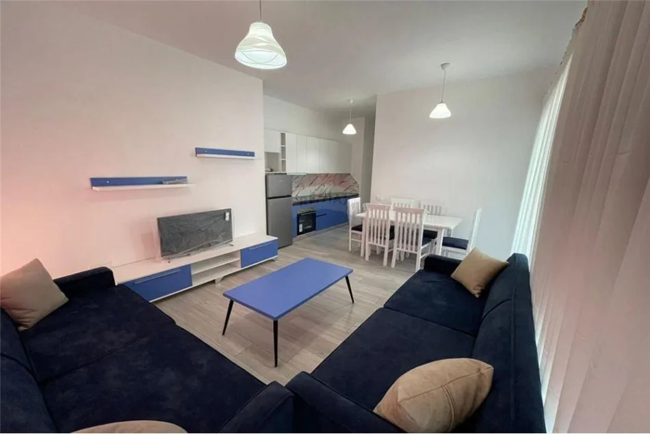 Tirane, jepet me qera apartament 2+1 , 90 m² 450 € (Kompleksi Mangalem)