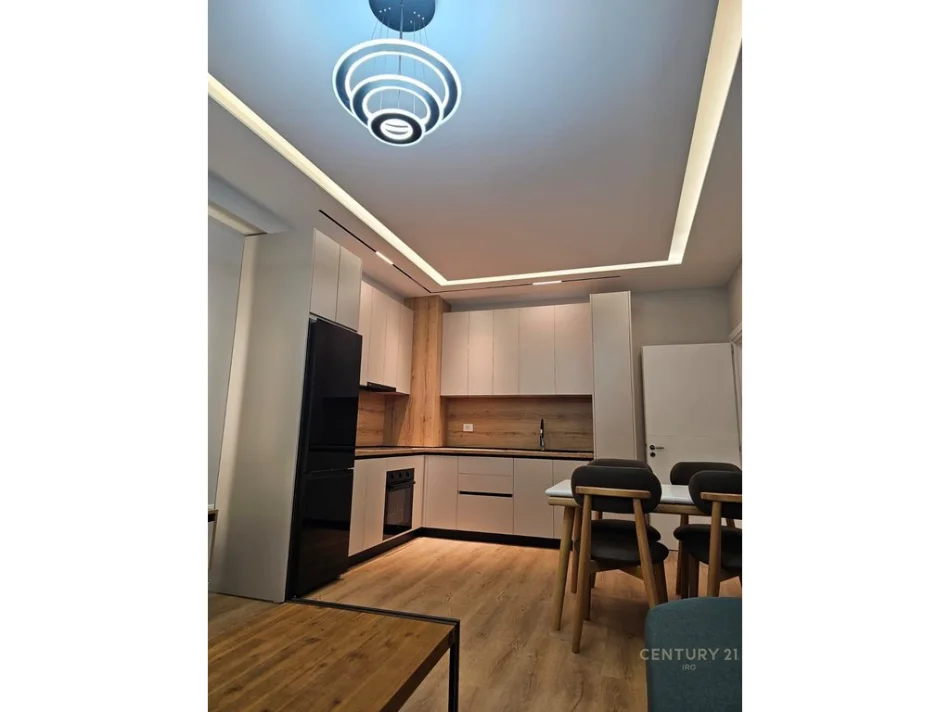 Tirane, jepet me qera apartament 1+1 Kati 3, 60 m² 550 € (Astir)