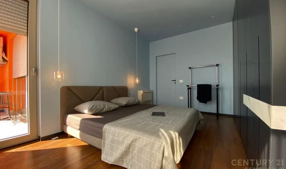 Tirane, jepet me qera apartament 1+1 Kati 5, 80 m² 900 € (Muhamet Gjollesha)