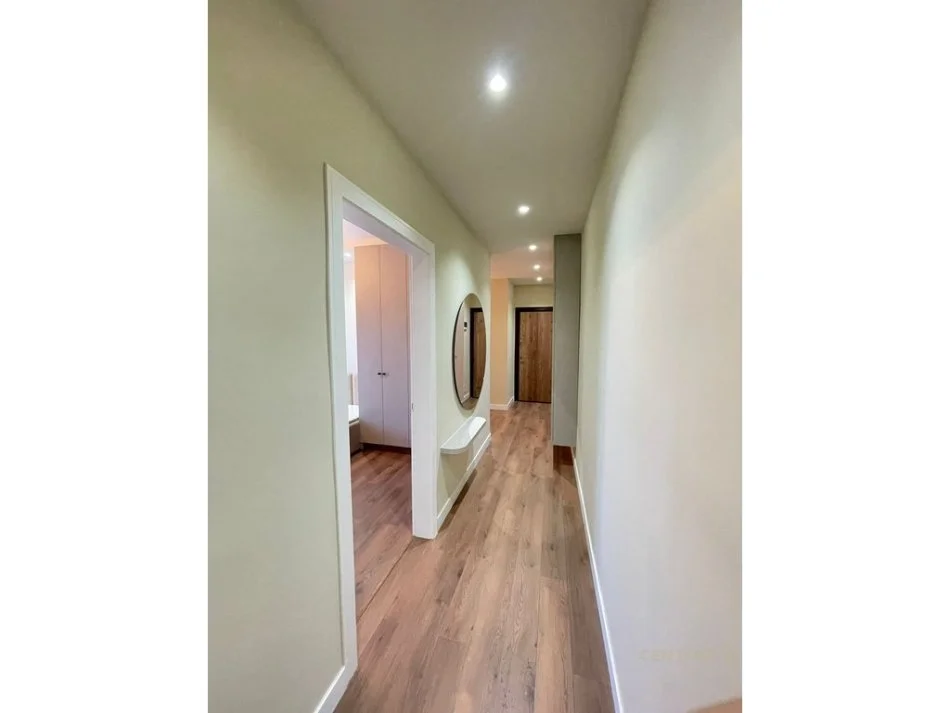 Tirane, jepet me qera apartament 2+1 Kati 2, 76 m² 700 € (Selite)