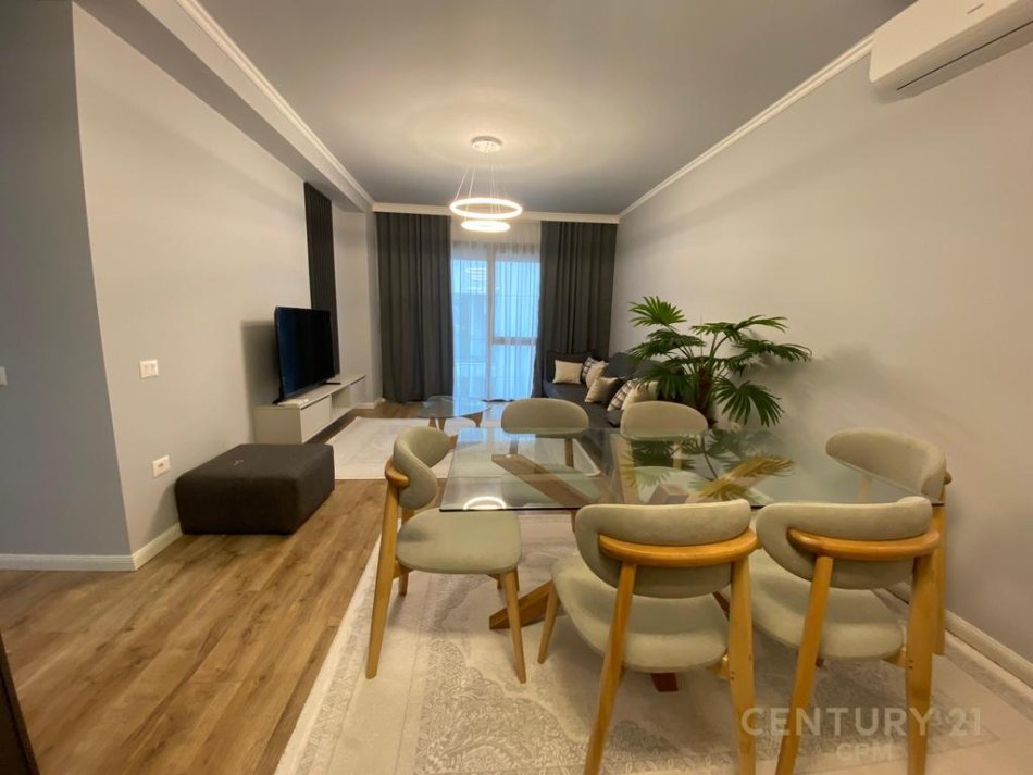 Tirane, jepet me qera apartament 2+1+Aneks+Ballkon Kati 3, 116 m² 1.500 € 