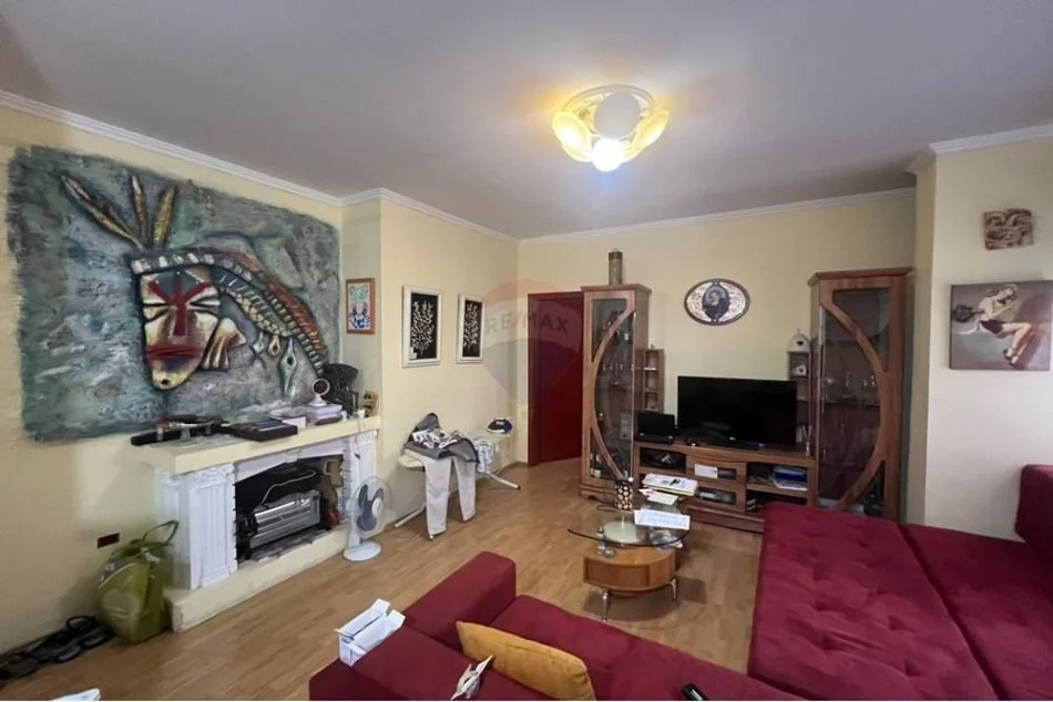 Tirane, shitet apartament 1+1 , 68 m² 170.000 € (Stadiumi Qemal Stafa - Gjuhët e Huaja,)