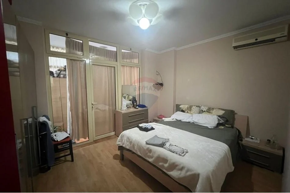 Tirane, shitet apartament 1+1 , 68 m² 170.000 € (Stadiumi Qemal Stafa - Gjuhët e Huaja,)