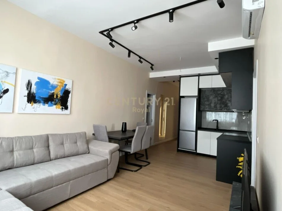 Tirane, shitet apartament 2+1 , 88 m² 143.000 € 