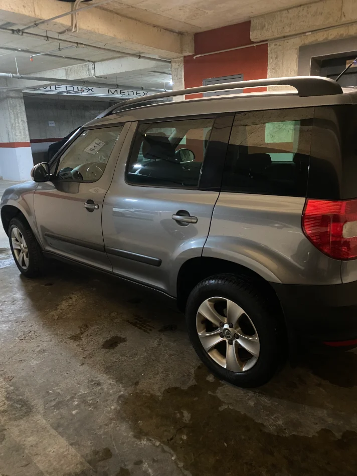 Tirane, shitet makine Skoda Benzin, gri e erret manuale Kondicioner 185.000 km 3.800 €