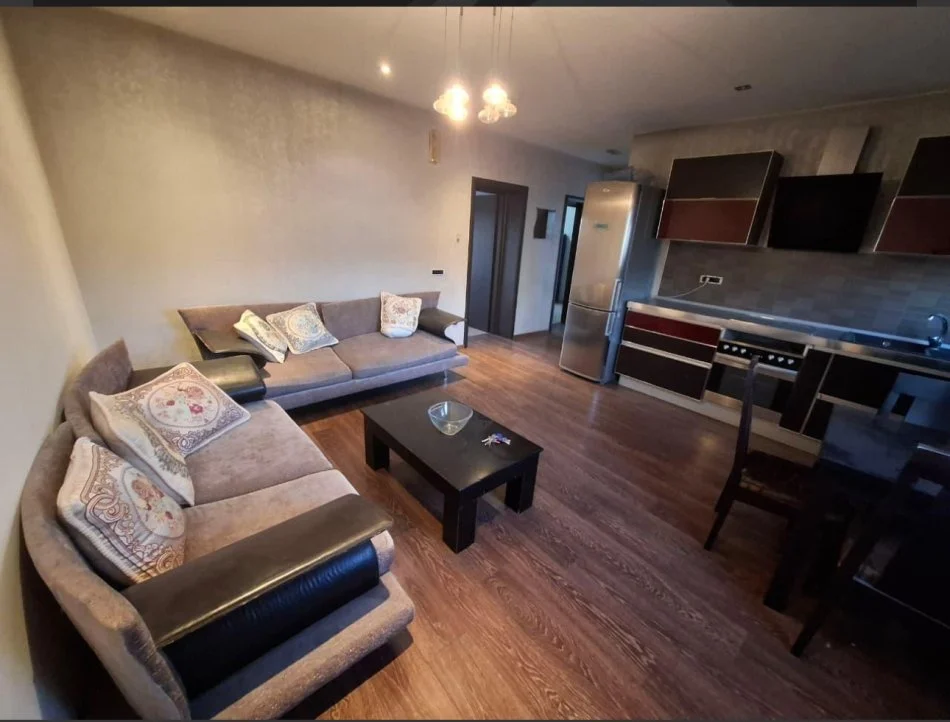 Rr Bardhyl,Jepet me qera apartament 2+1+Ballkon Kati 4, 100 m² 600 €