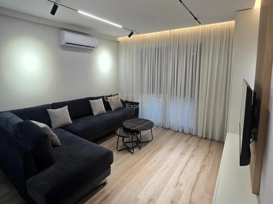 Tirane, shes apartament 2+1 Kati 4, 103 m² 250.000 € (Uet)