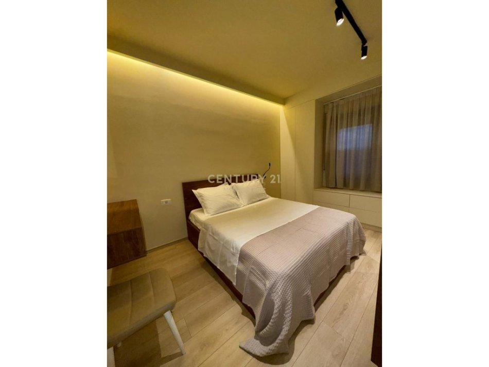 Tirane, jepet me qera apartament 2+1 Kati 7, 60 m² 850 € (Bulevardi Zogu i Pare)