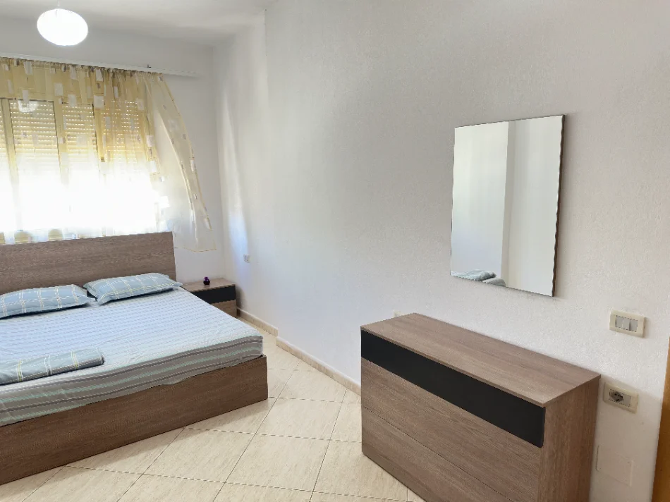 Vlore - Lungomare, jepet me qera apartament 1+1+Ballkon Kati 7, 70 m² 30 € 
