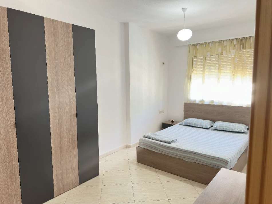Vlore - Lungomare, jepet me qera apartament 1+1+Ballkon Kati 7, 70 m² 30 € 