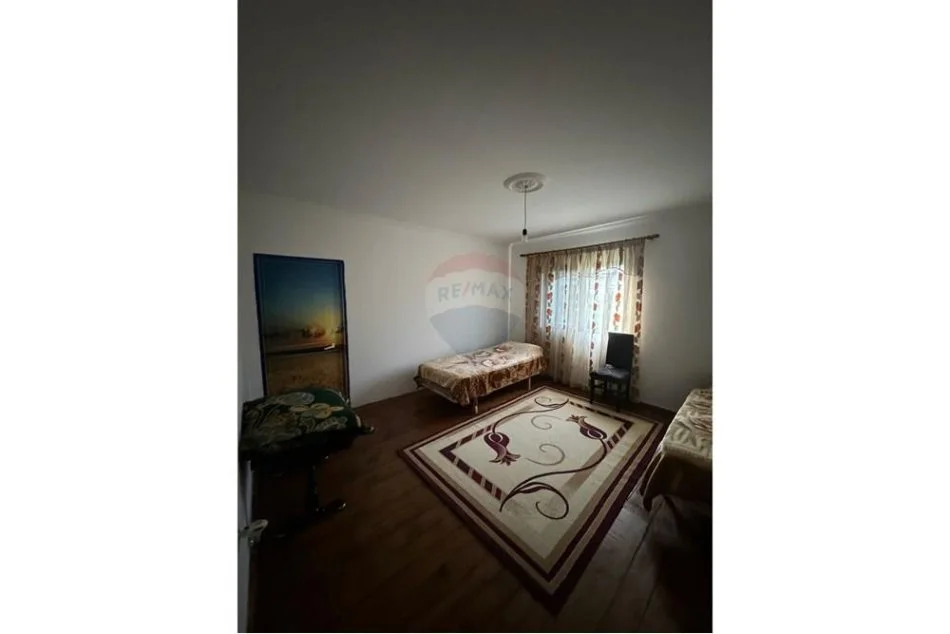 Tirane, shitet apartament duplex 2+1+Aneks+Ballkon , 118 m² 140.000 € (Kombinat)