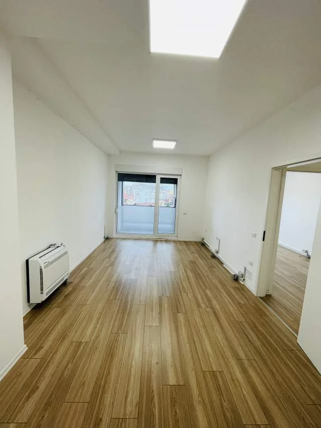 Tirane, jepet me qera apartament Kati 4, 120 m² 650 Euro (Frosina Plaku)