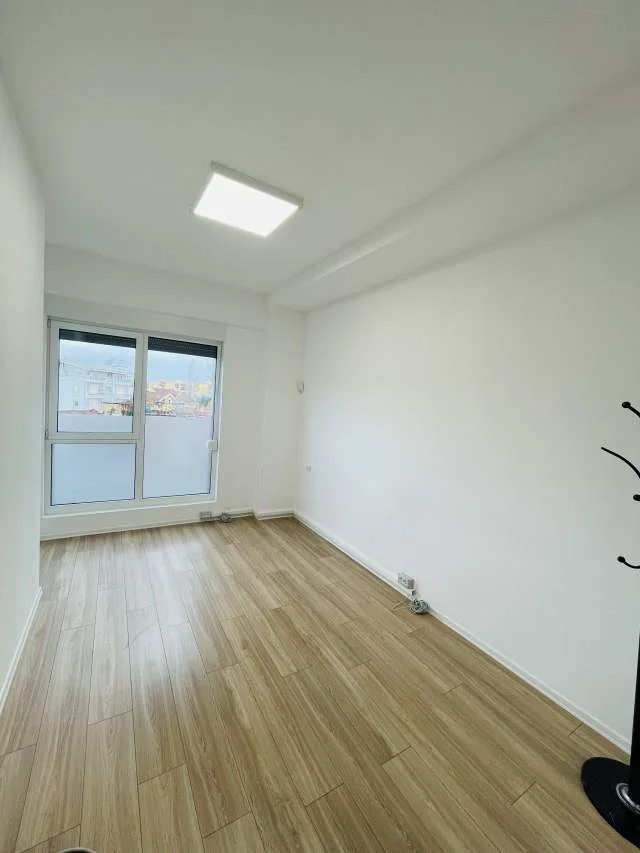 Tirane, jepet me qera apartament Kati 4, 120 m² 650 Euro (Frosina Plaku)