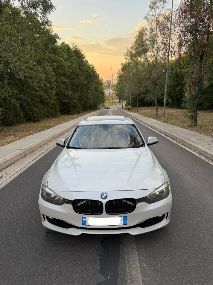 Tirane, shes makine Bmw Benzin, e bardhë automatik Kondicioner 160.000 km 6.900 €