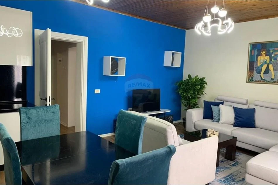 Tirane, jepet me qera apartament 1+1 Kati 6, 76 m² 650 € (Myslym Shyri - Shallvaret,)