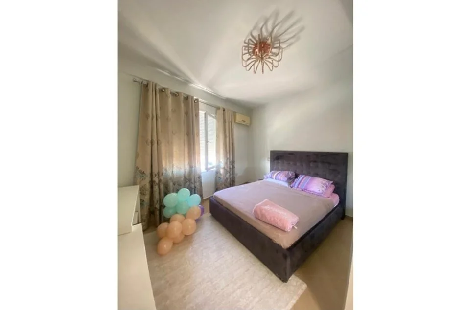 Tirane, shitet apartament 2+1+Ballkon Kati 2, 105 m² 130.000 € (Fresk)