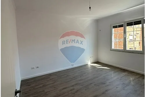 Tirane, shitet apartament 2+1 , 68 m² 150.000 € (21 Dhjetori)