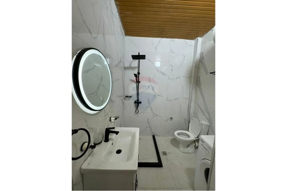 Tirane, jepet me qera apartament 1+1 Kati 6, 76 m² 650 € (Myslym Shyri - Shallvaret,)