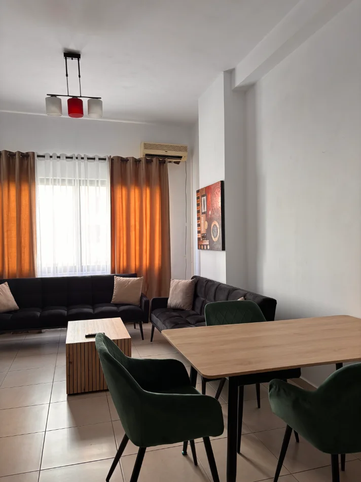 Tirane, jap me qera apartament 2+1+Ballkon Kati 1, 99 m² 500 € (Rrethi Astir)