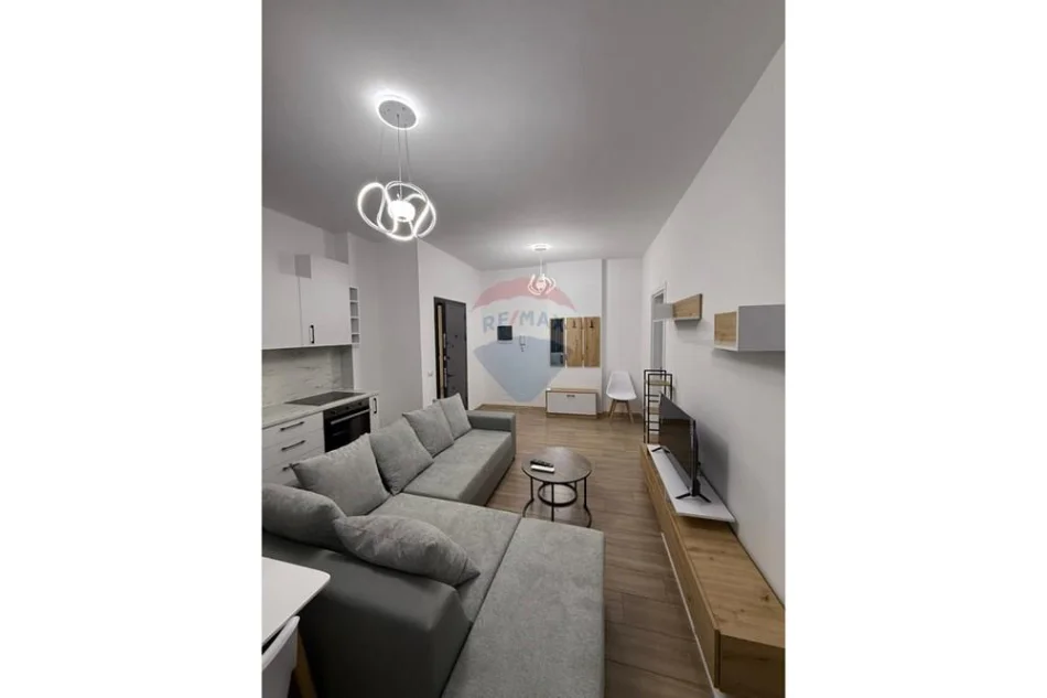 Tirane, shitet apartament+verande | Penthouse 1+1 Kati 5, 83 m² 78.001 € (Kamez - Bathore Qender)