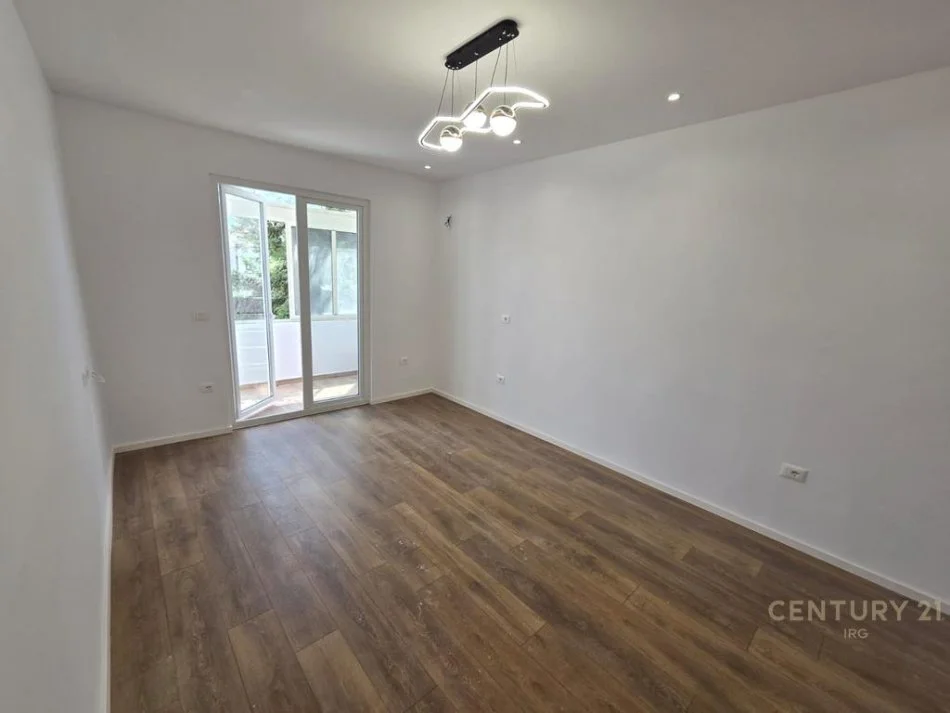 Tirane, shitet 2+1 Kati 4, 75 m² 185.000 € 