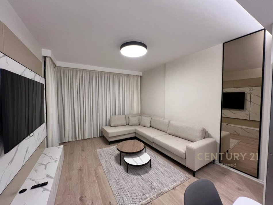Tirane, jepet me qera apartament 1+1+Aneks+Ballkon Kati 3, 77 m² 1.000 € 