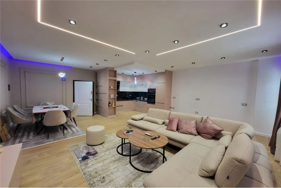 Tirane, jepet me qera apartament Kati 1, 116 m² 1.000 € 