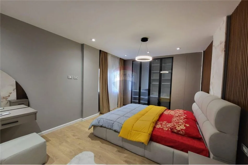 Tirane, jepet me qera apartament Kati 1, 116 m² 1.000 € 