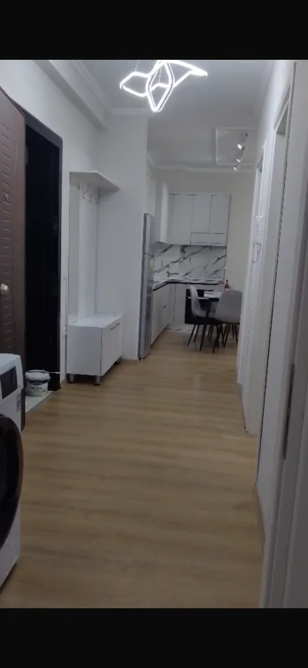 Tirane, shitet apartament 2+1+Ballkon Kati 4, 74 m² 130.000 € (Rruga Benjamin Kruta)