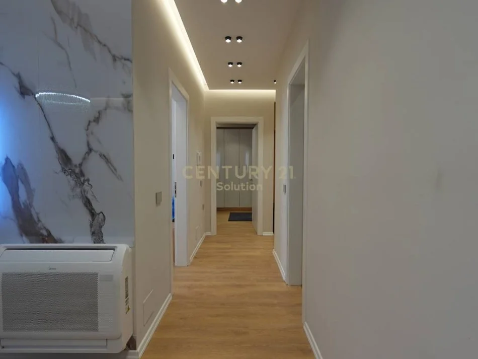 Tirane, jepet me qera apartament 2+1+Aneks+Ballkon Kati 3, 105 m² 1.250 € (Green Terrace)