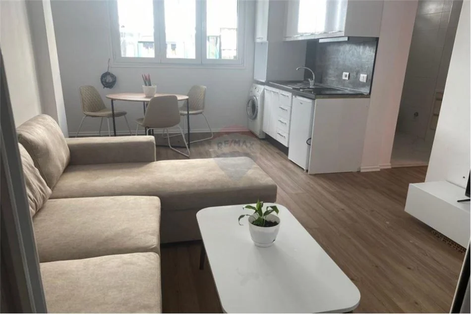 Tirane, shitet apartament Kati 4, 45 m² 130.000 € 