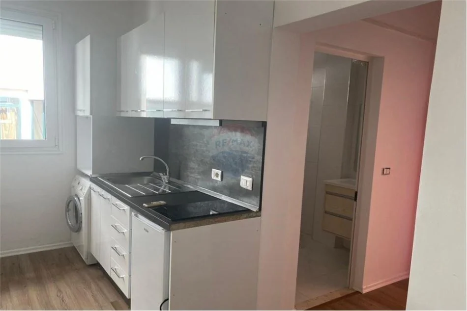 Tirane, shitet apartament Kati 4, 45 m² 130.000 € 
