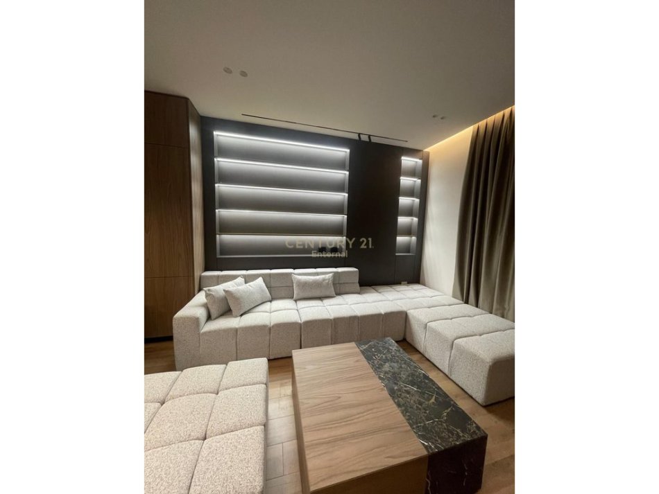 Tirane, jepet me qera apartament 1+1+Aneks+Ballkon Kati 5, 65 m² 900 € 