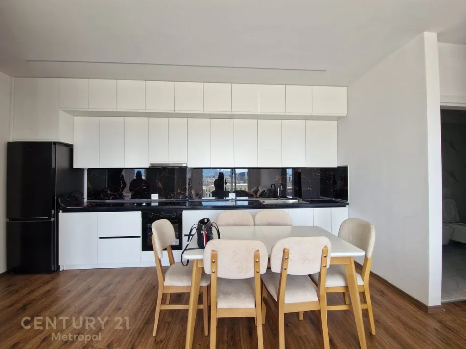 Tirane, shitet apartament 2+1+Ballkon Kati 7, 102 m² 