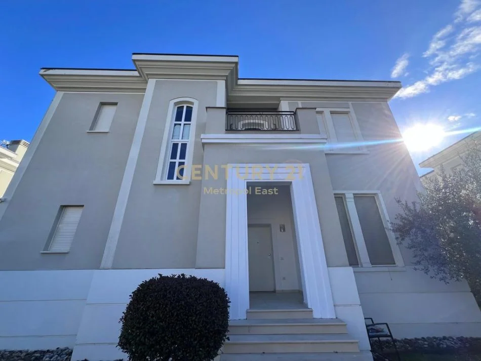 Tirane, jepet me qera Vile 3 Katshe Kati 3, 628 m² 4.300 € (Rolling Hills 1)