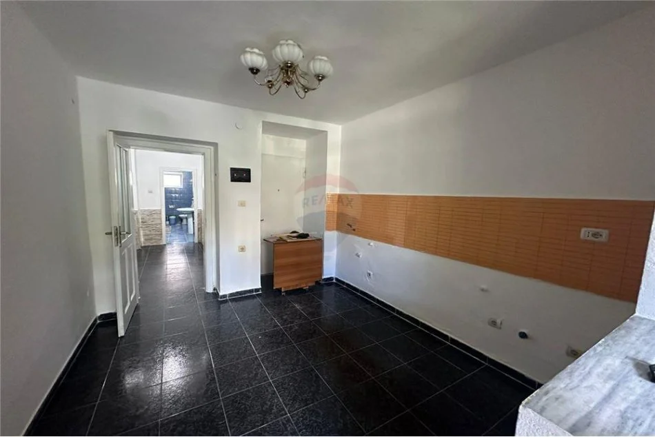 Tirane, shitet apartament Kati 1, 86 m² 137.600 € 