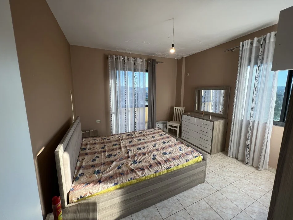 Tirane, jepet me qera apartament duplex 2+1 Kati 6, 110 m² 400 € (Perballe gjykates administrative ne Don Bosko)