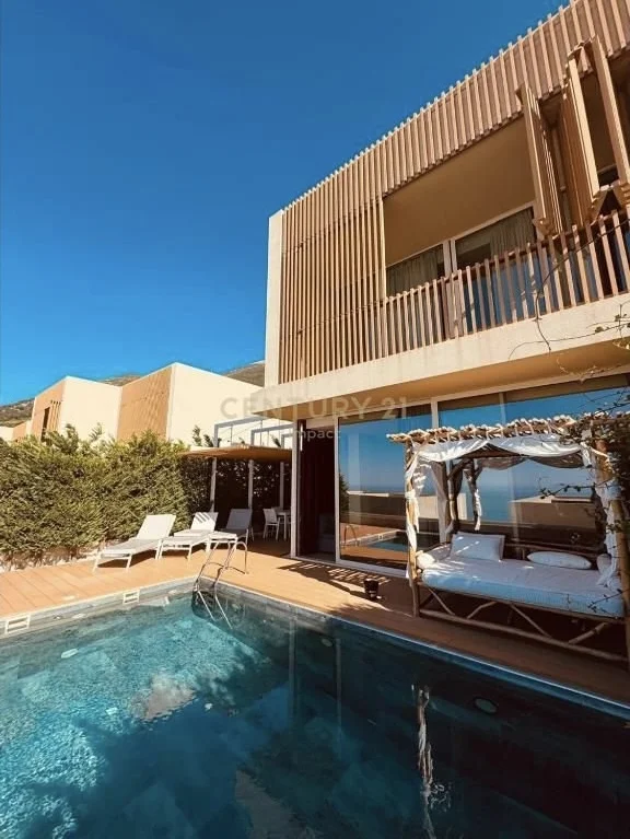 Vlore, shitet Vile 3+1+Ballkon Kati 2, 532 m² 2.100.000 € (Palase)