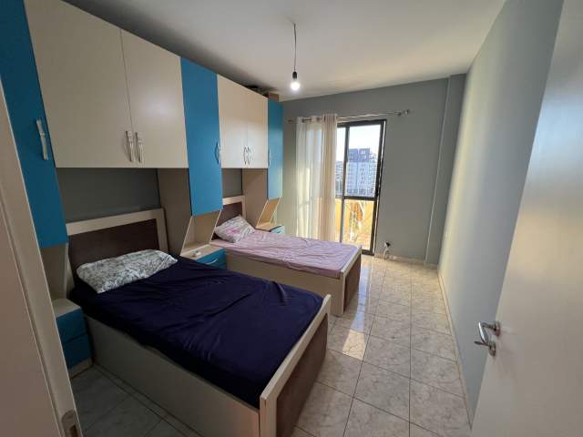 Tirane, jepet me qera apartament Kati 5, 110 m² 350 Euro