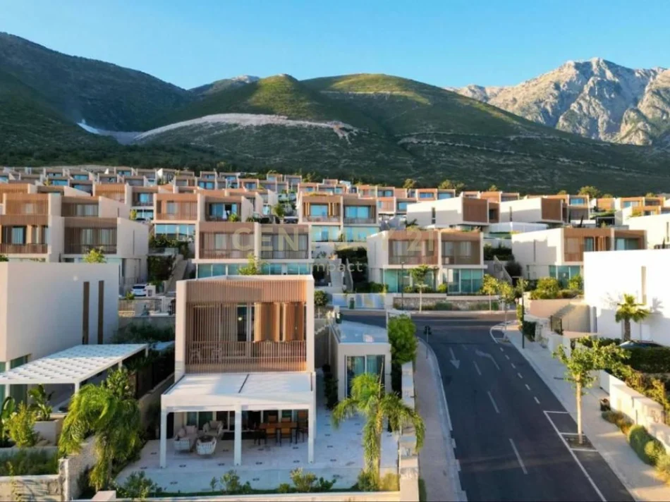 Vlore, shitet Vile 3+1+Ballkon Kati 2, 532 m² 2.100.000 € (Palase)
