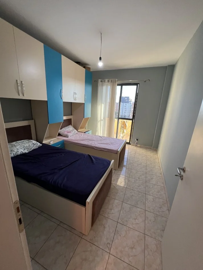 Tirane, jepet me qera apartament duplex 2+1 Kati 6, 110 m² 400 € (Perballe gjykates administrative ne Don Bosko)